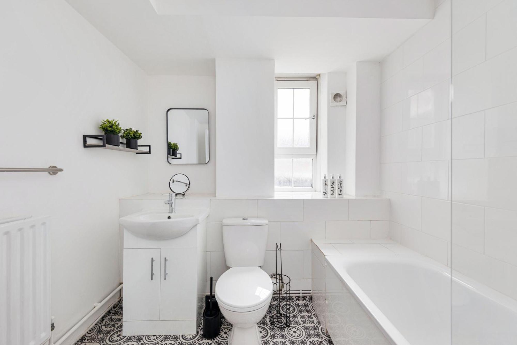 Sleek Shoreditch Hideout - 2 Bed Gem With Balcony In Central London Luaran gambar